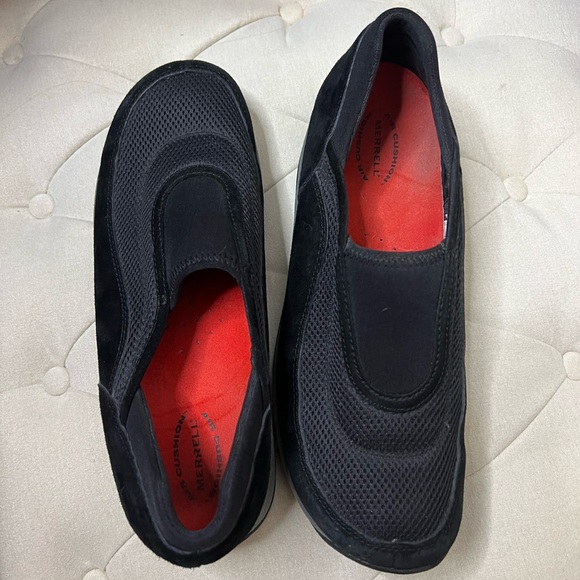 Merrell Shoes - Merrill slip in women’s shoe